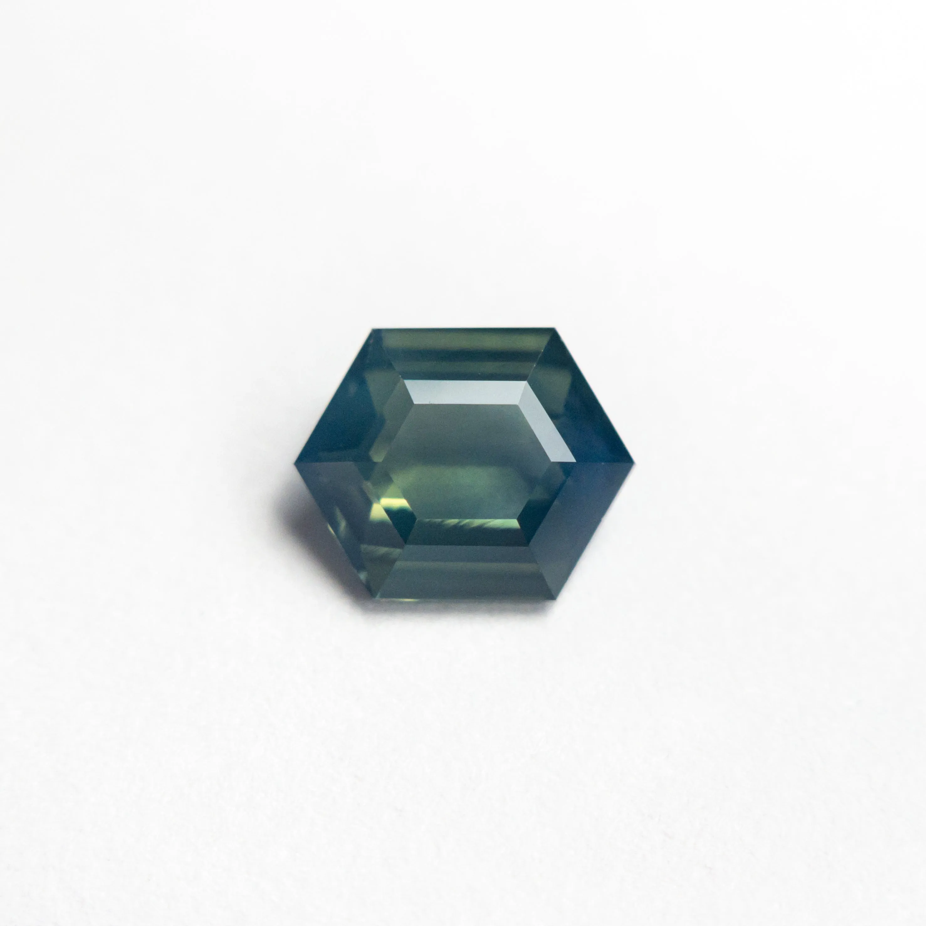 1.03ct 6.94x3.04x3.03mm Hexagon Step Cut Sapphire 25071-03