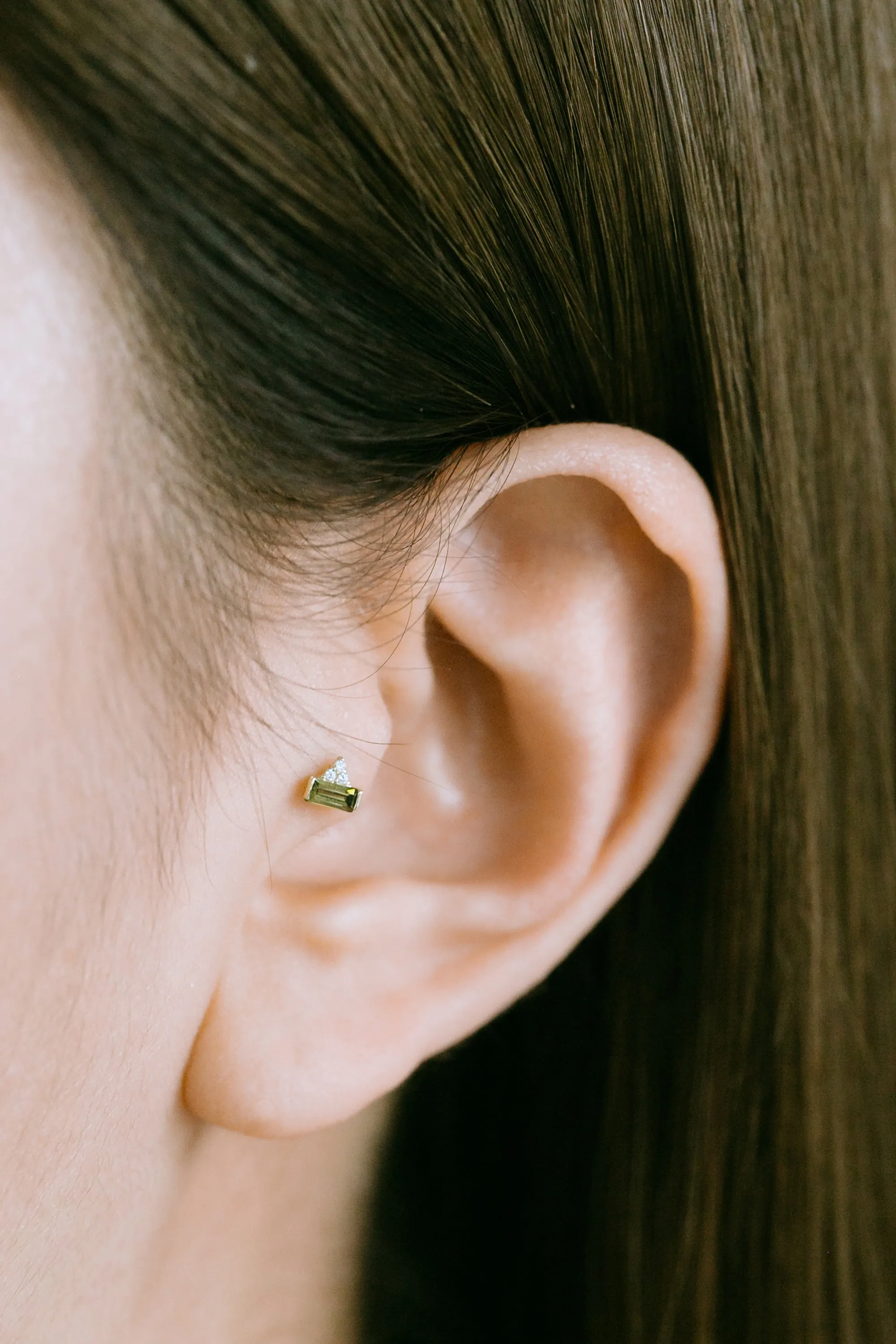 14K Real Gold Cz or Genuine Diamond Green Sapphire Baguette Tiara Forward Helix Cartilage Tragus Inner Conch Internally Threaded