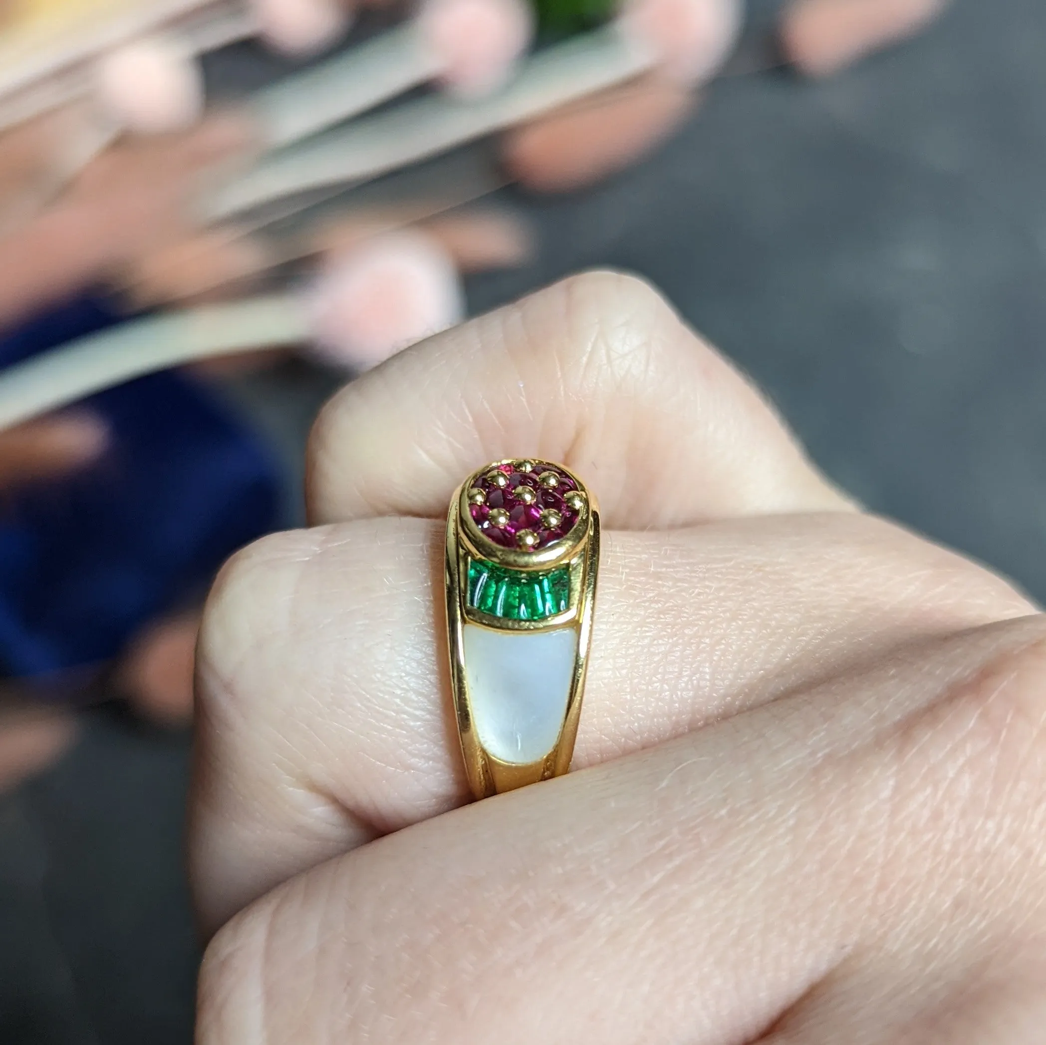 1990s Mauboussin Paris Ruby Emerald Mother-Of-Pearl 18 Karat Gold Band Ring