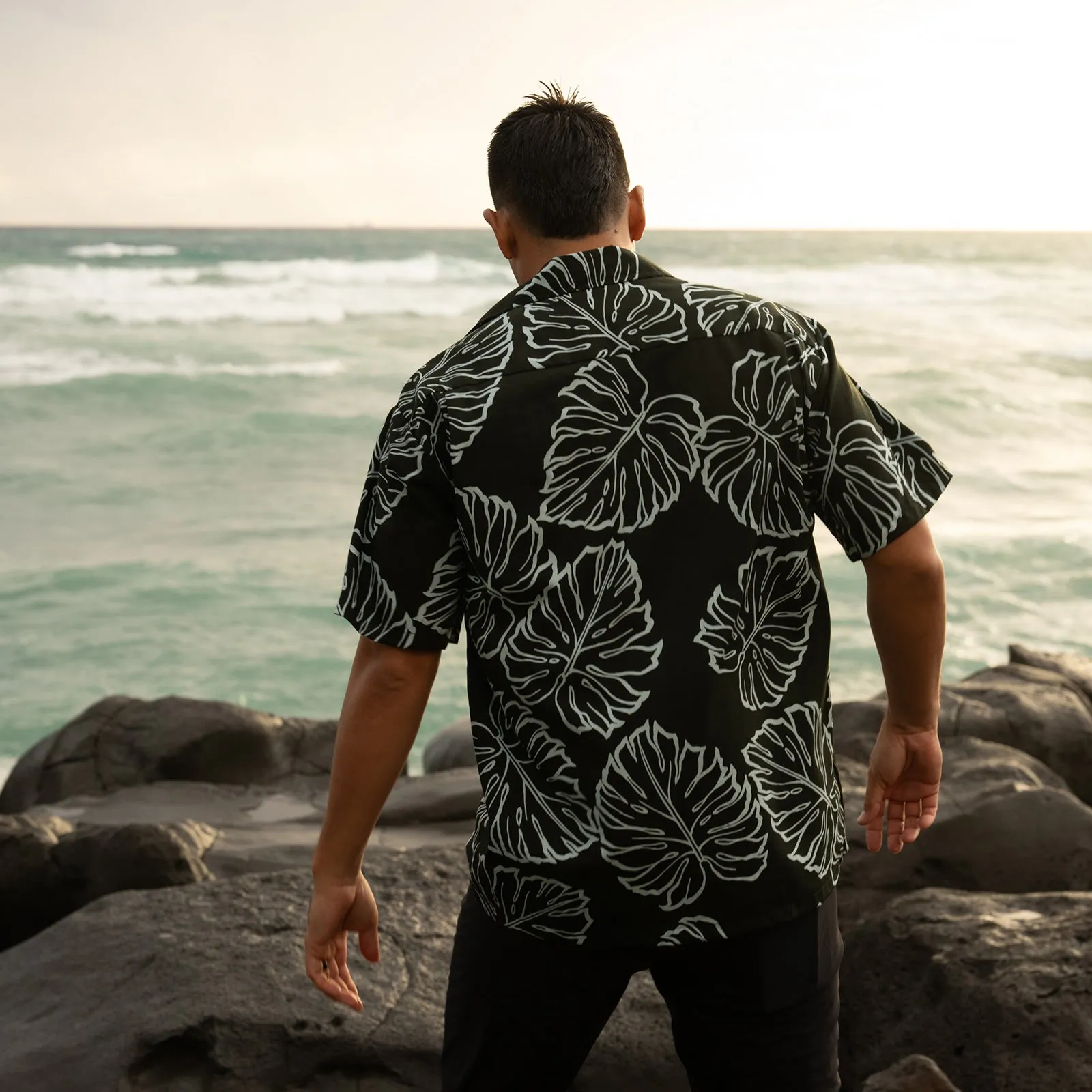 Bold Monstera Aloha Shirt