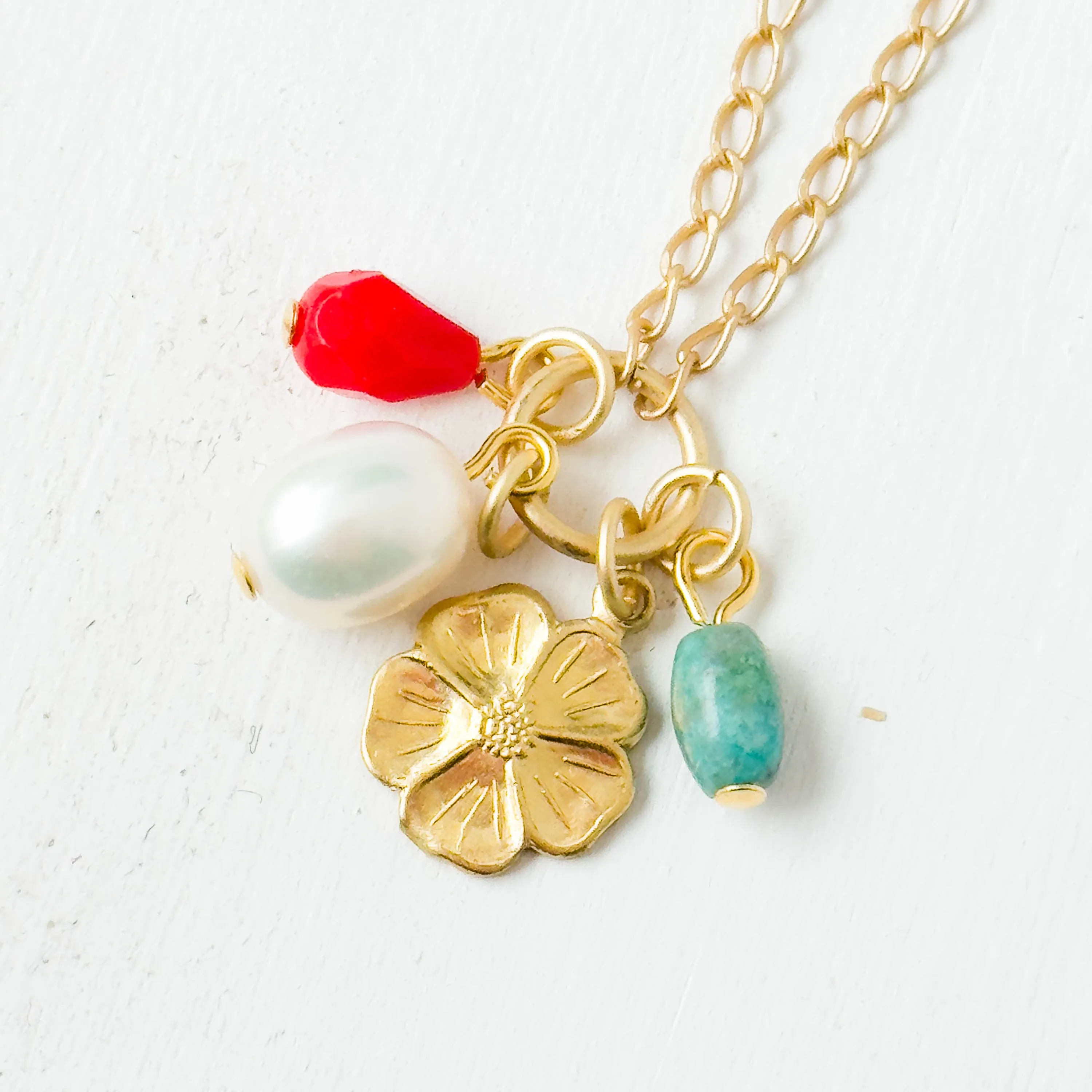 Charm Pendant Necklace with Turquoise Pearl and Flower