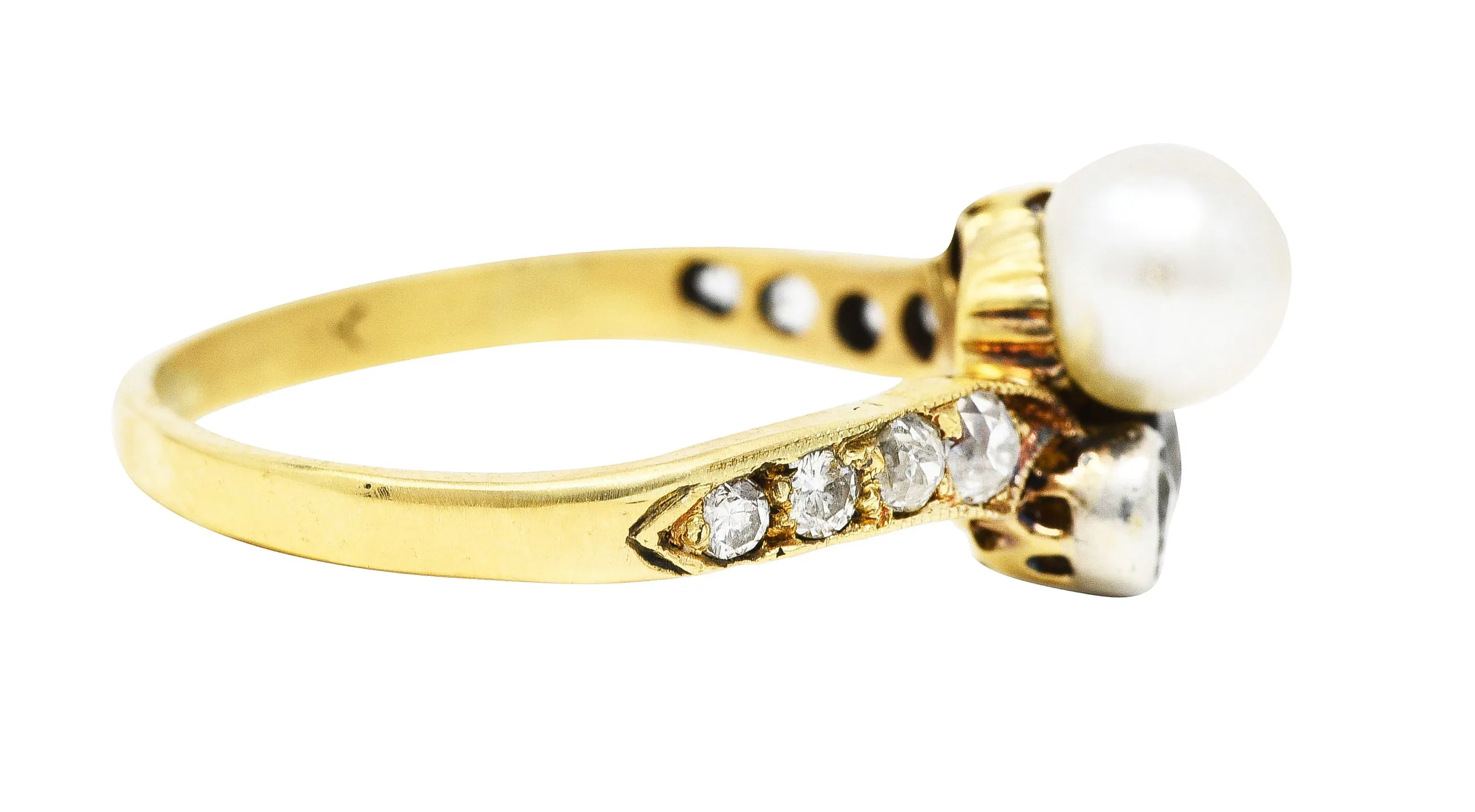 Edwardian 1.18 CTW Diamond Pearl Platinum-Topped 18 Karat Gold Cluster Antique Ring