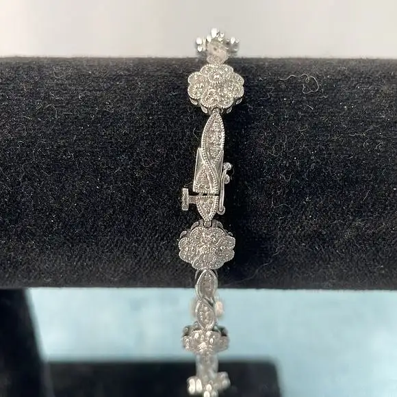 Floral14ktWhite Gold and Diamond Bracelet