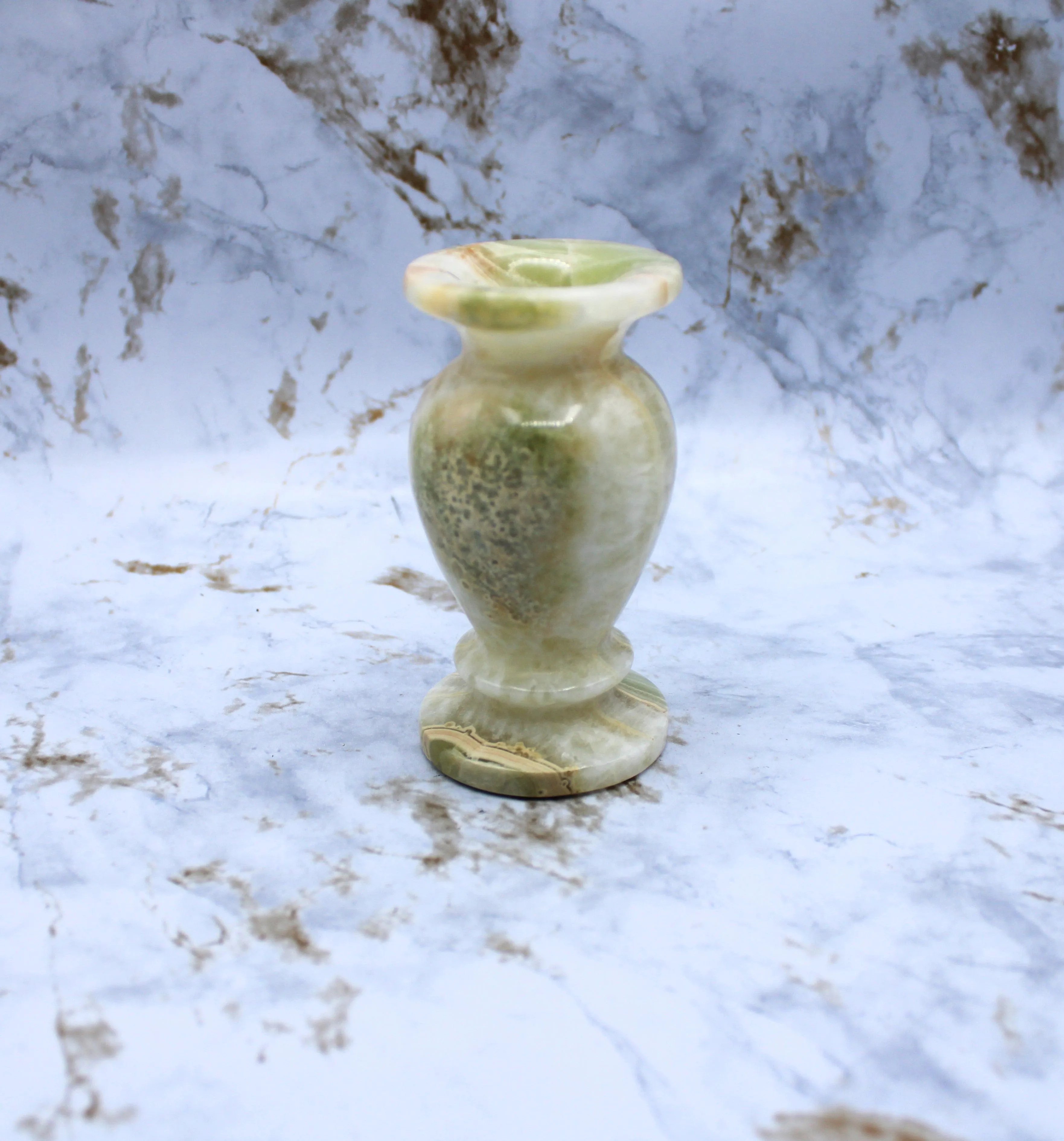 Green Onyx Sphere Stand Carving