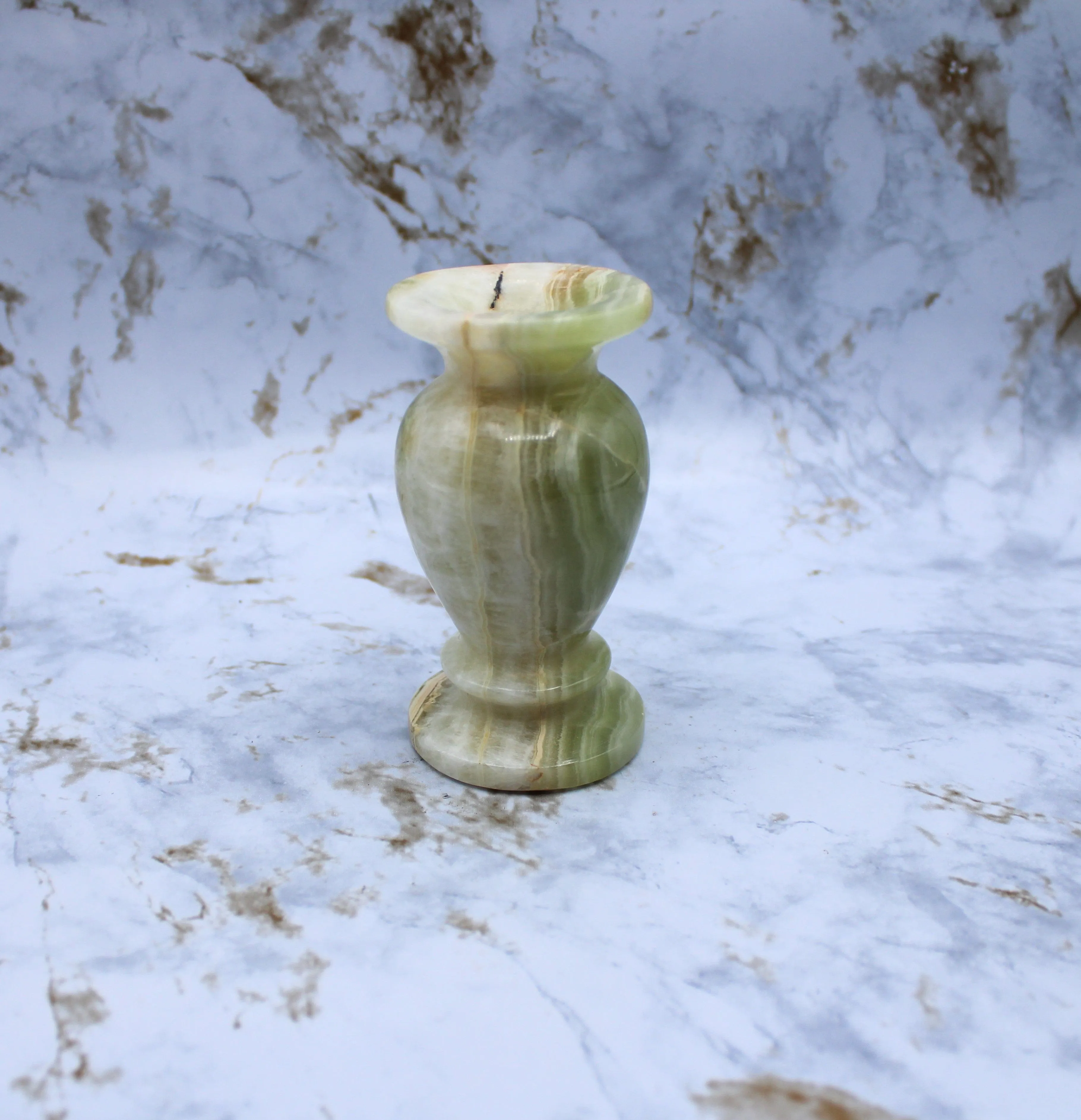 Green Onyx Sphere Stand Carving