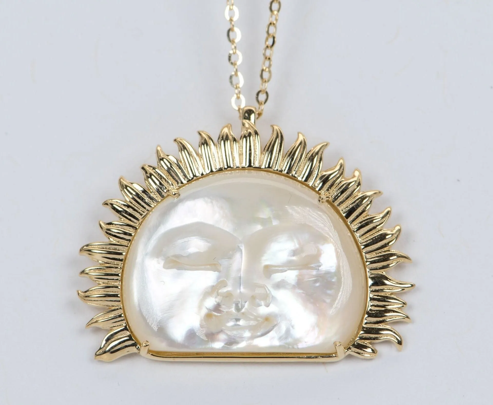 Large Mother of Pearl Carved Face with Golden Sunray Halo Pendant 9K Gold R4107