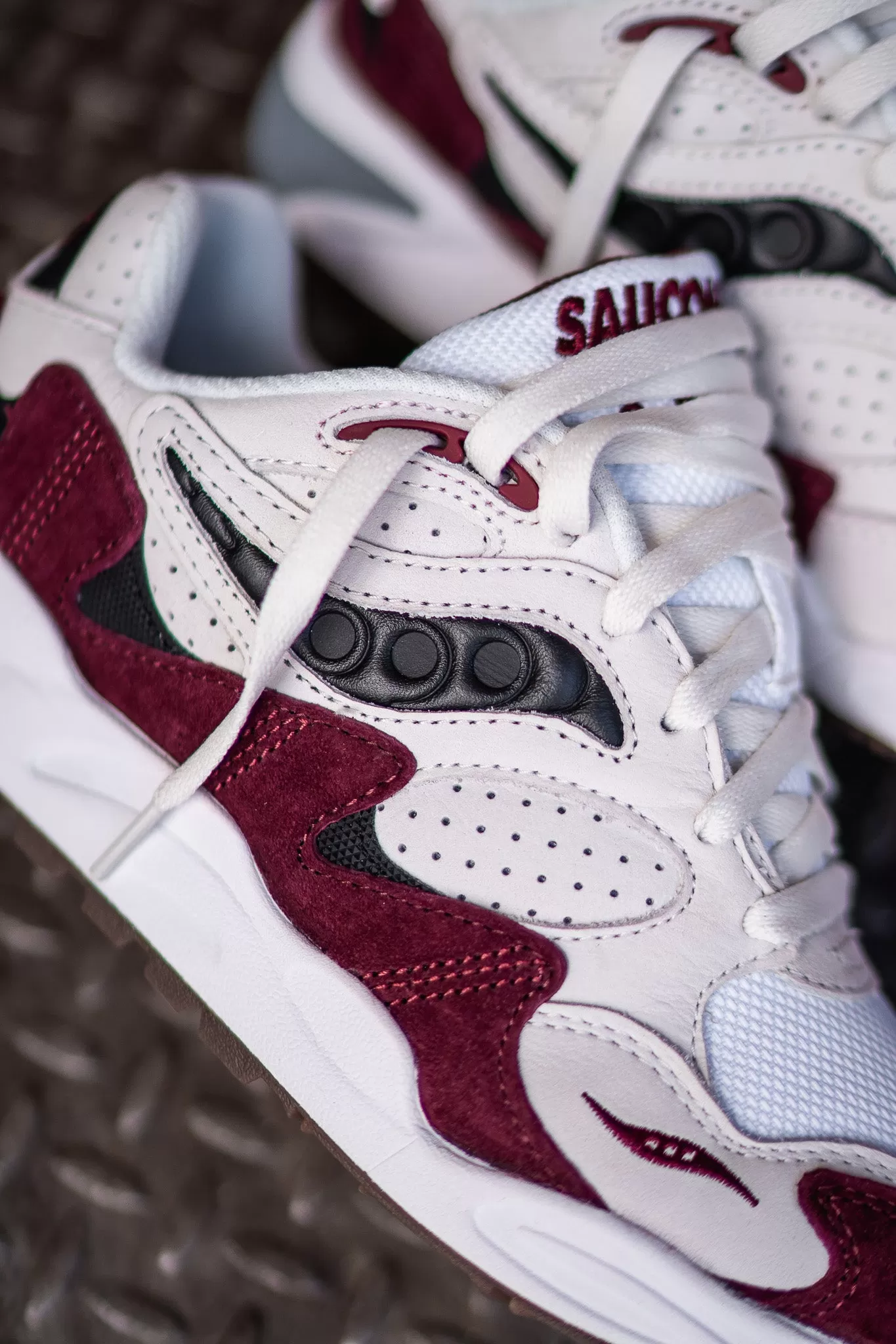 Mens Saucony Grid Shadow 2 (Cream Red Burgundy)