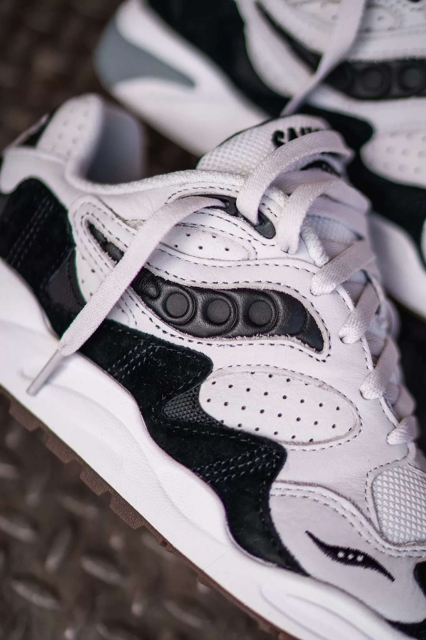 Mens Saucony Grid Shadow 2 (Grey Black)