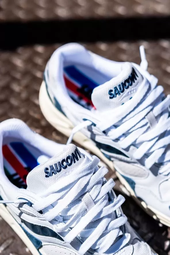 Mens Saucony Grid Shadow 2 (White/Navy)