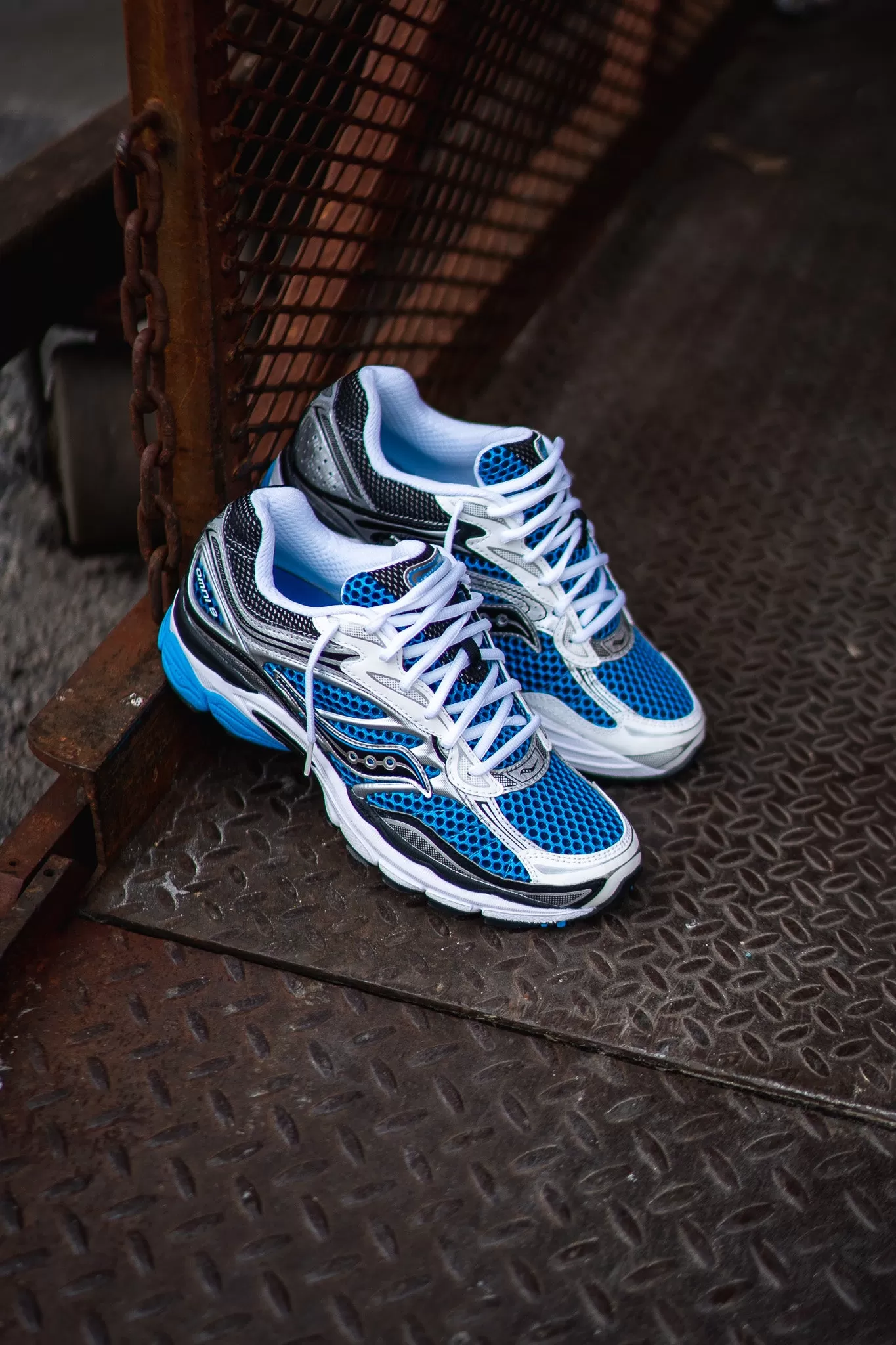 Mens Saucony OG ProGrid Omni 9 (Royal/Silver)