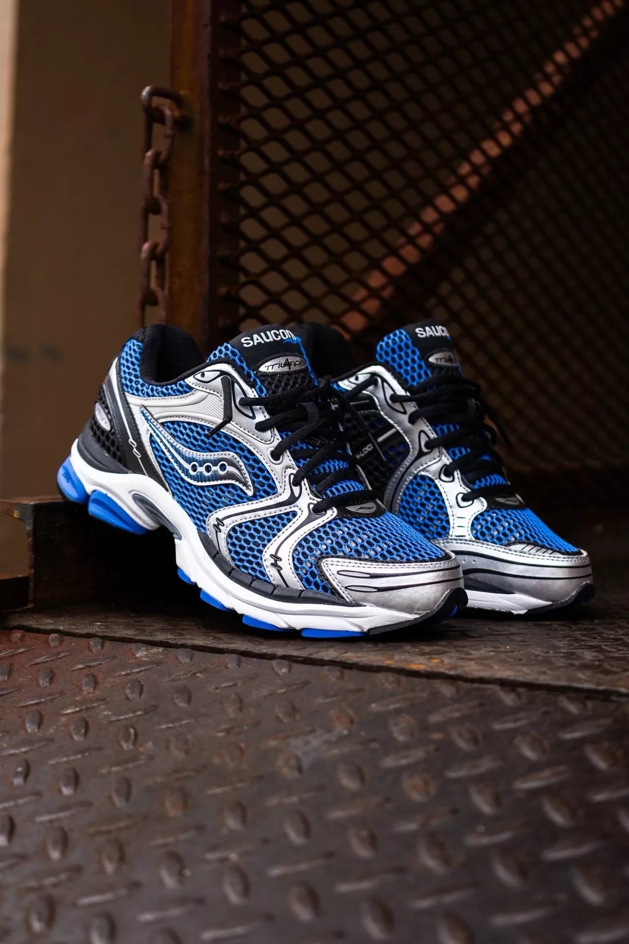 Mens Saucony ProGrid Triumph 4 (Blue/Silver) S70704-7