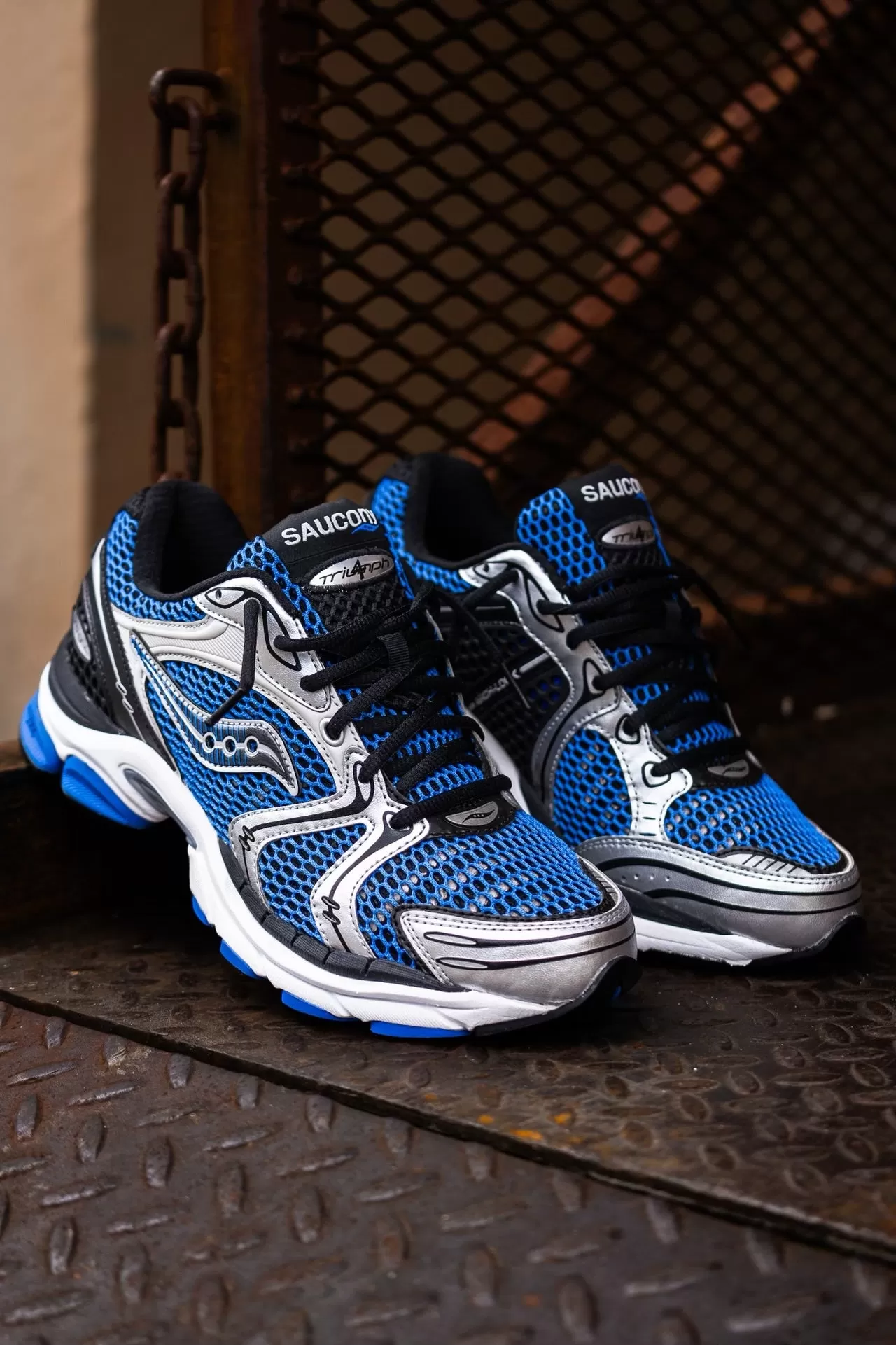 Mens Saucony ProGrid Triumph 4 (Blue/Silver) S70704-7