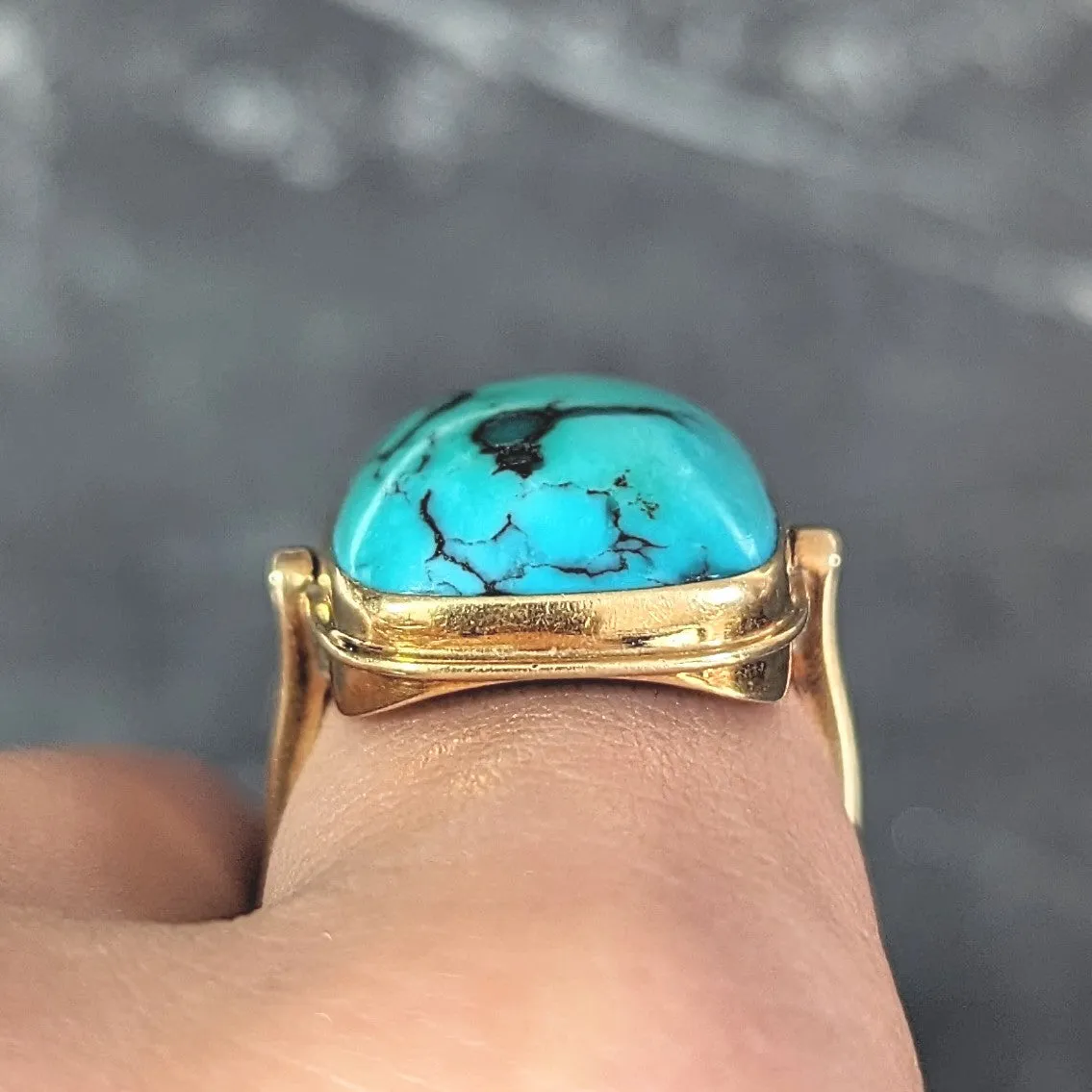 Modernist Turquoise Cabochon 14 Karat Yellow Gold Vintage Signet Ring