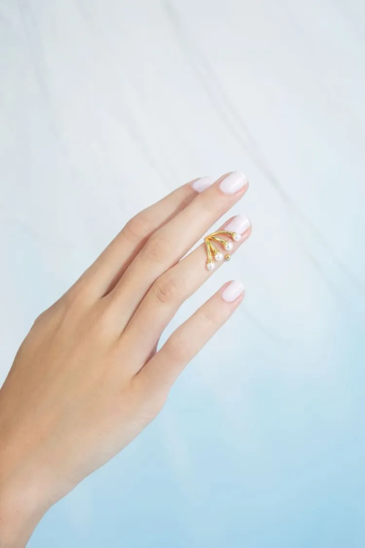 pearl tiara nail ring