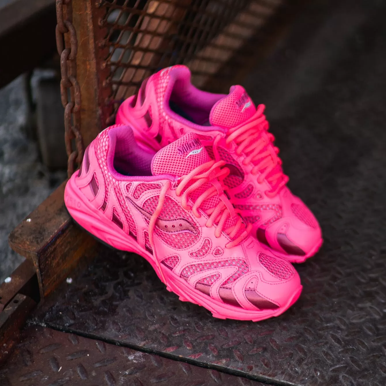 Saucony Grid Azura 2000 (Pink)