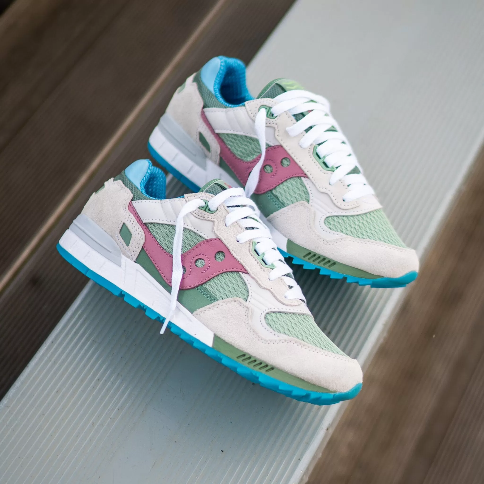 Saucony Shadow 5000 Blue-Footed Booby (White/Multi)