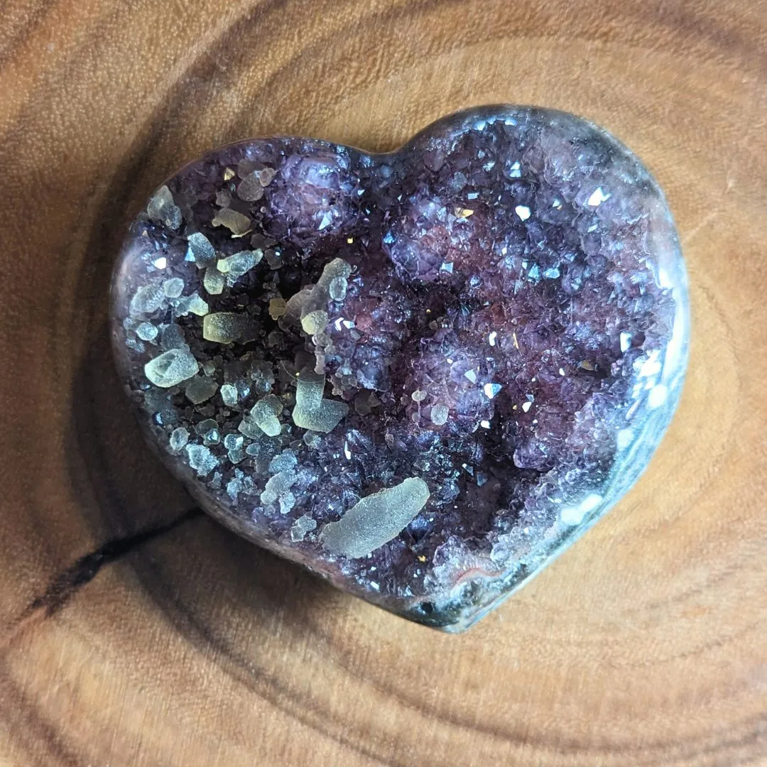 TUSCON MEETS TWILIGHT~ Medium, Natural Uruguay Amethyst Heart Geode Carving ~ Gorgeous and Unique Calcite Inclusions