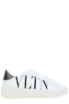 Valentino Garavani Rockstud Round Toe Lae-Up Sneakers